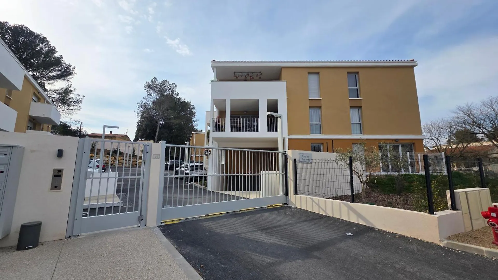 L'Appartement Panorama Des Pins Lambesc