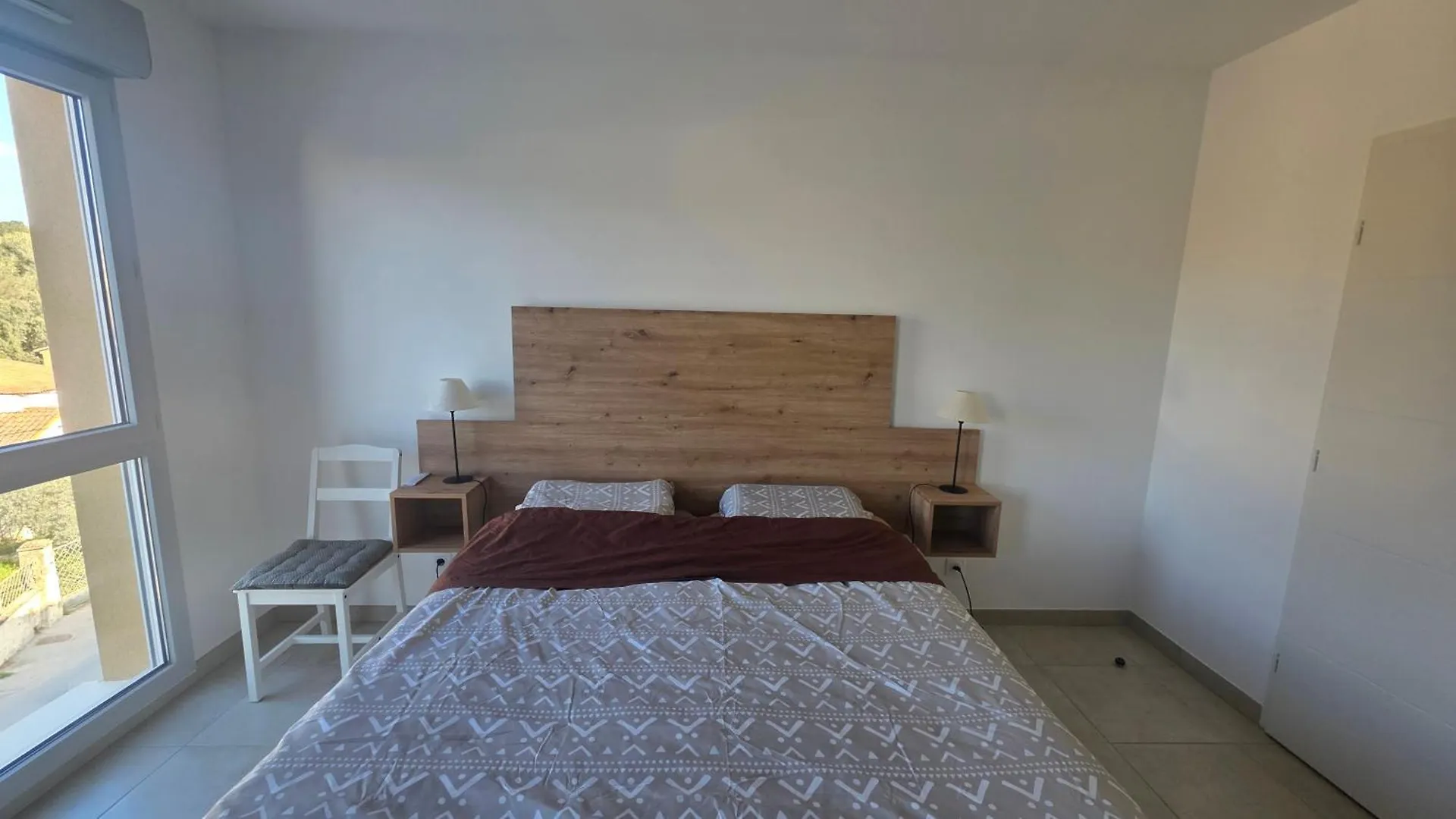 L'Appartement Panorama Des Pins Lambesc Διαμέρισμα